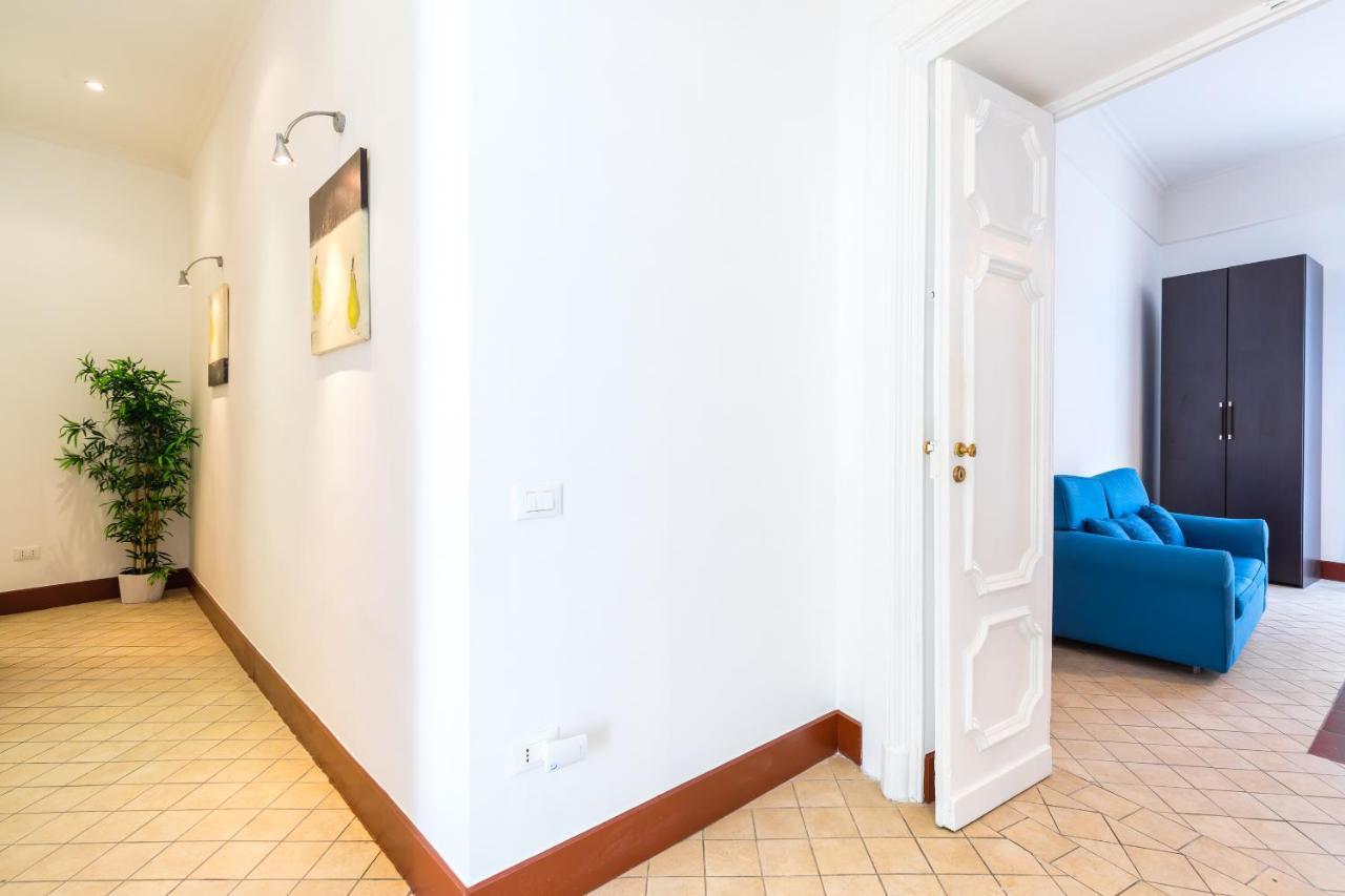 Lopez 20 A Big Family Apartment By Napoliapartments Exterior photo